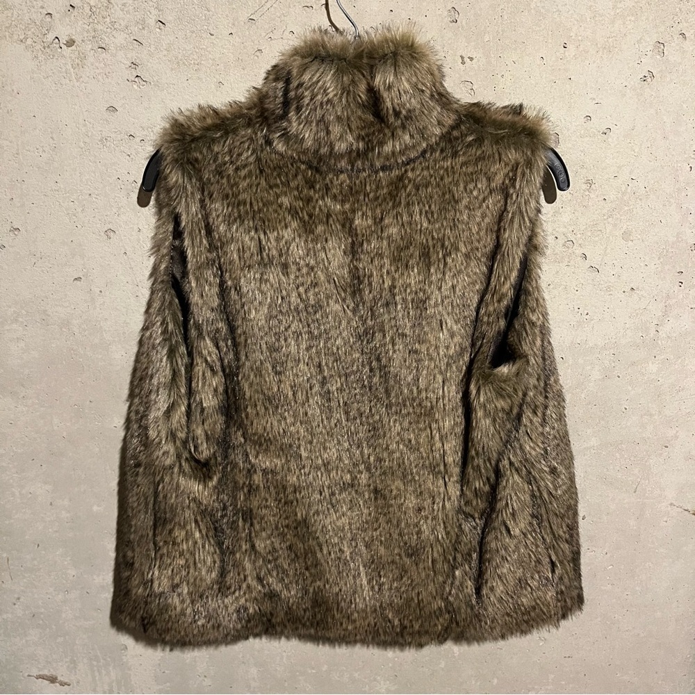 Abercrombie & Fitch Women's Sz L Faux Fur Brown and Tan Vest Lined - Picture 4 of 6
